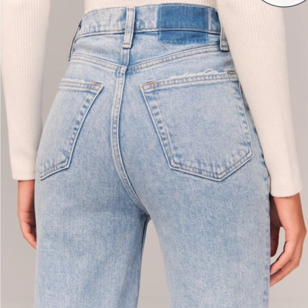 Abercrombie Curve Love Ultra High Rise 90s Straight criss cross Jean - Picture 3 of 13